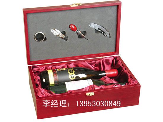 点击查看详细信息<br>标题：木制红酒盒010 阅读次数：2577