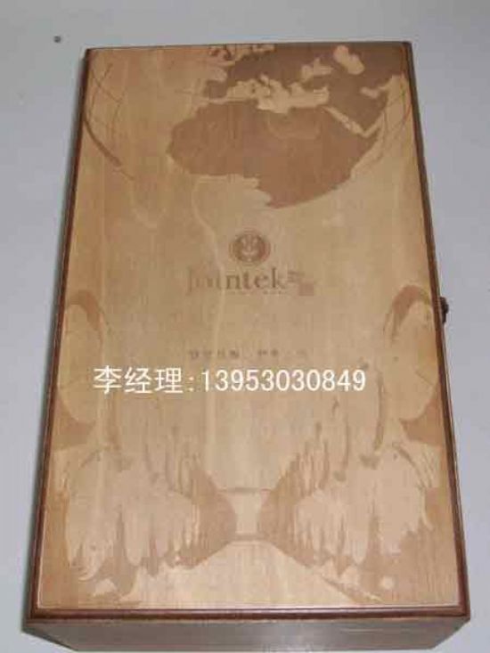 点击查看详细信息<br>标题：红酒木盒 阅读次数：2511